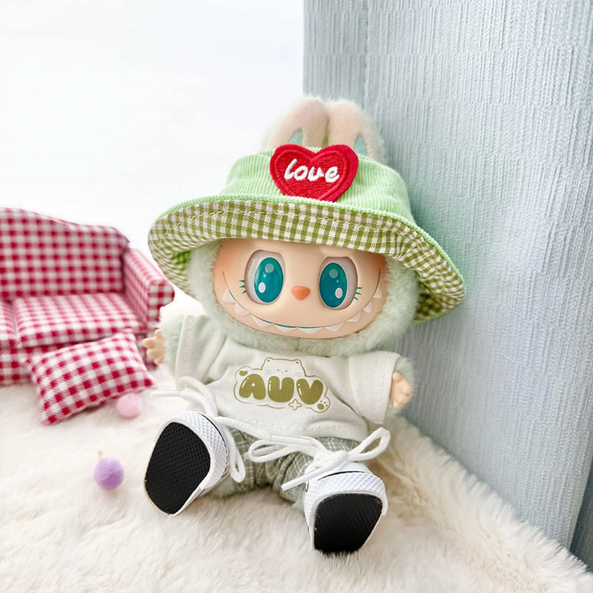 Au White Shirt Two-Piece Set + Green Heart Hat + White Canvas Shoes