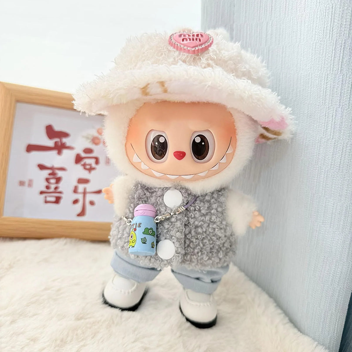 Blue Kettle + White Square-Toe Shoes + Pink Diamond Hat + Gray Double-Buckle Loop Sweater Two-Piece Set