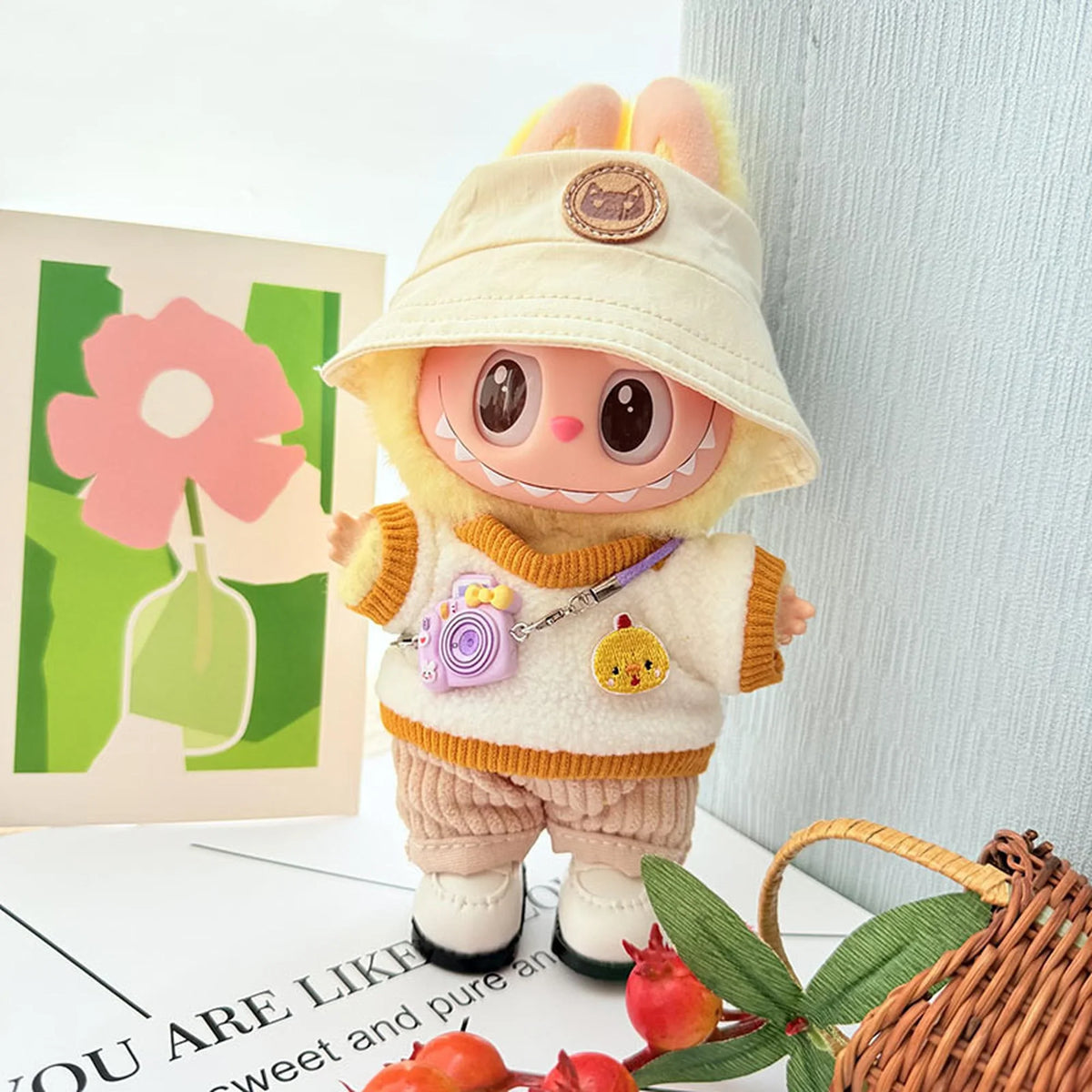 Purple Camera + White Square-Toe Shoes + White Cat Hat + Yellow Plush Two-Piece Set
