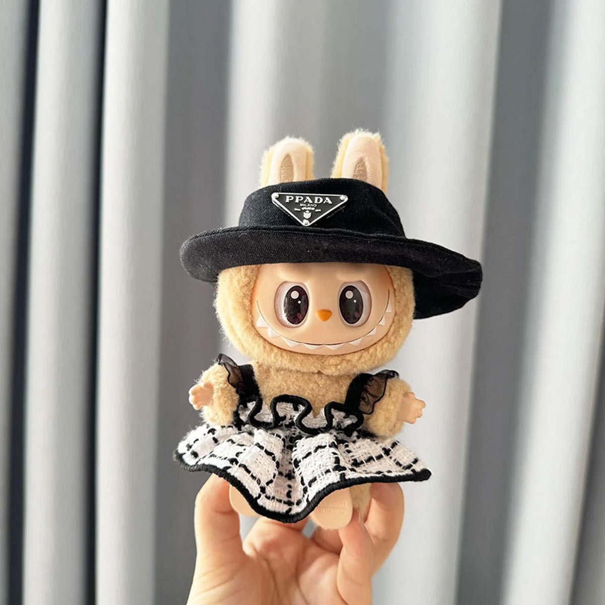 White Checkered Floral Strap Dress With Ppd Hat